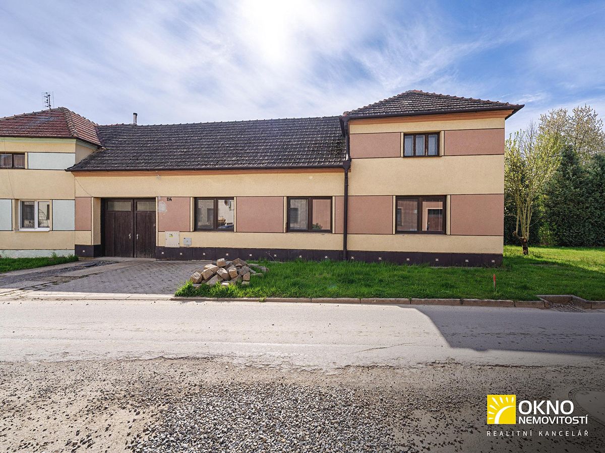 Prodej rodinného domu 100 m², pozemek 695 m²